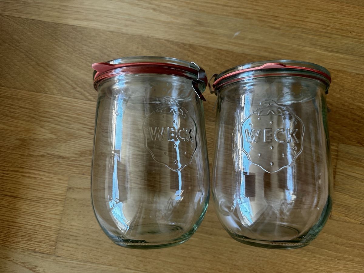 Weck Behälter & Ähnliches: 2 Weck Gläser Tulpenform ca. 1Liter – Gebraucht aus Hochdorf von lovetravel89 2