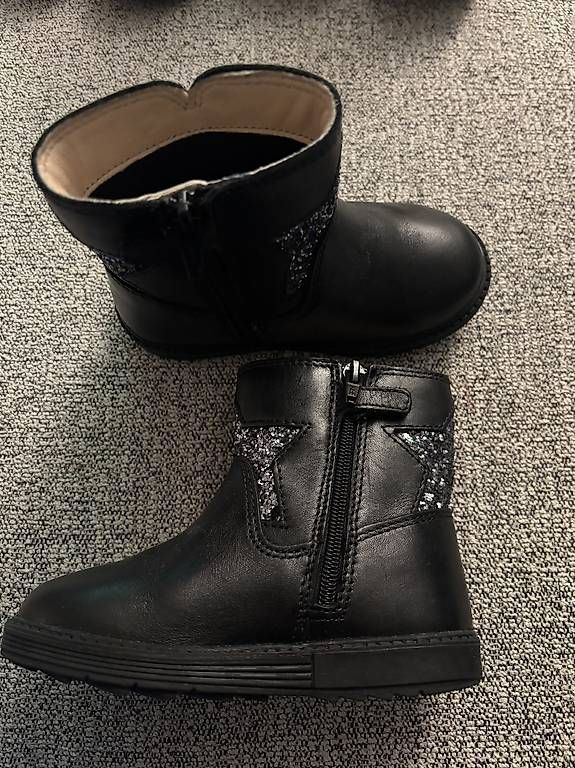 Schuhe für Mädchen: diverse Kinderschuhe Mädchen – Gebraucht aus Urdorf von anna_tortora 2