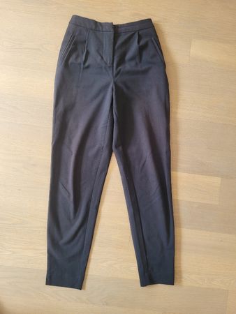 Schicke ONLY ONE Hose, Grösse 34, schwarz