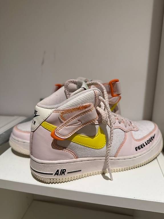 Scarpe da donna: Nike Air Force 1 Mid "Feel Love" – Nuovo e nell'imballaggio originale da Zürich venduto da nic_c8k6 1