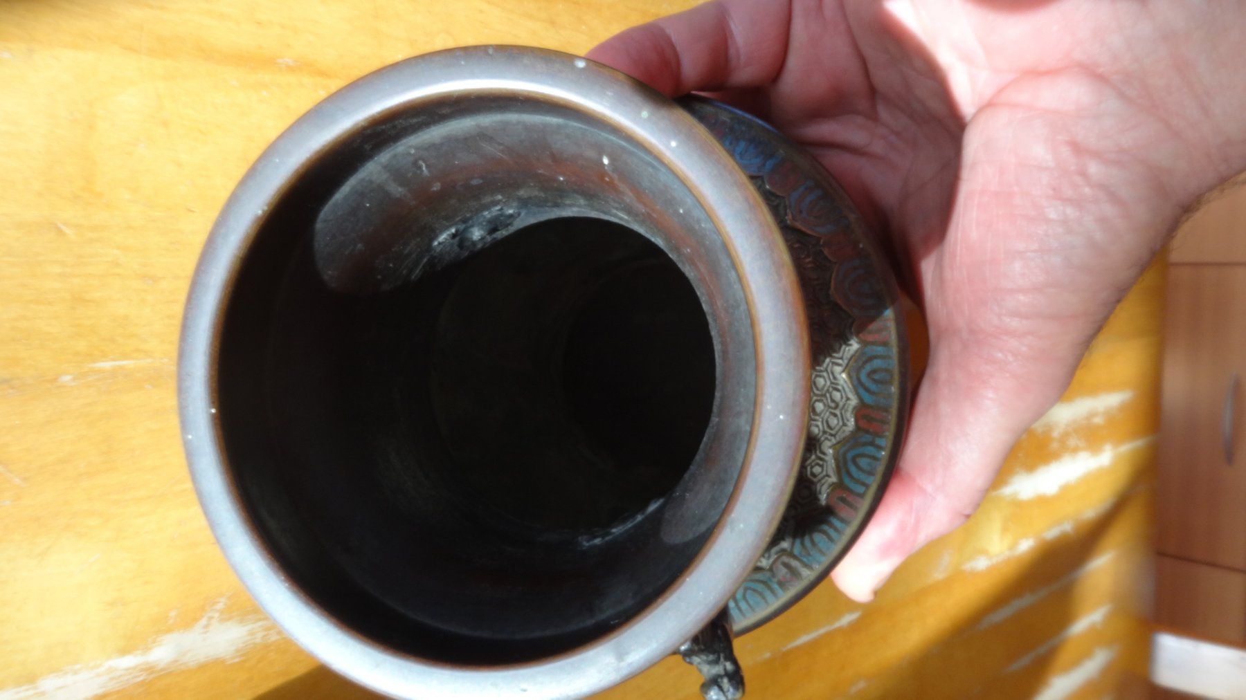 Vasi & Recipienti: 2 Vases en bronze émail Cloisonné – Usato da Rebeuvelier venduto da falcon58 4