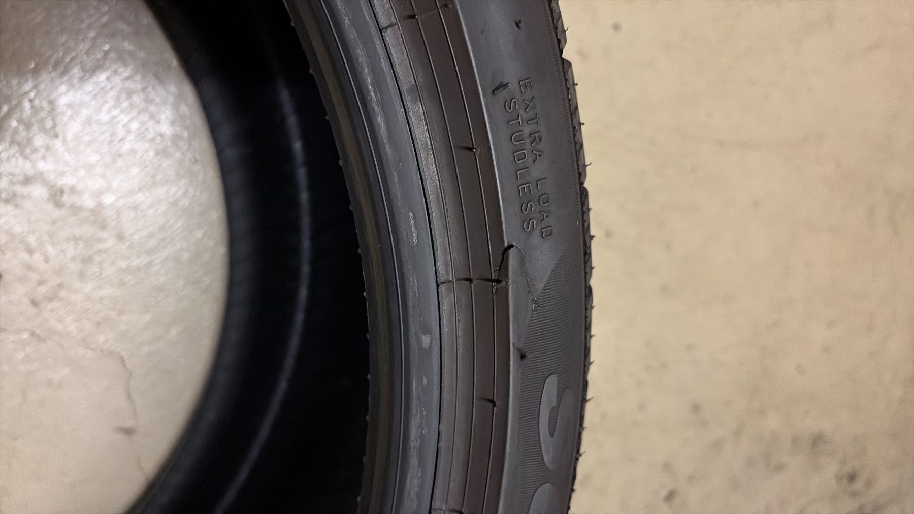 Pirelli Pneus & Kompletträder: Verkaufe 2 Winterreifen 285/30/19 – Gebraucht aus Lausen von Beenii_1990 5