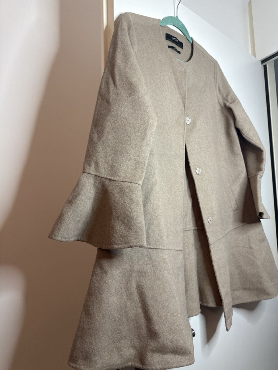 Zara Cappotti: Classy Beige Winter Coat - Zara Basic - Women's Size M – Usato da Effretikon venduto da lio_gjr8 2