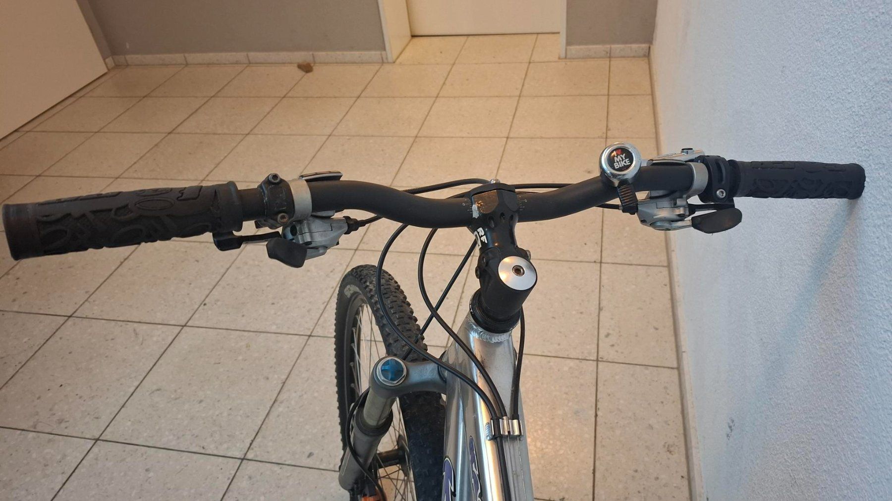 Kona Velos: Mountainbike Kona Bear Dee-Lux – Gebraucht aus Wetzikon ZH von Zurigo14 5