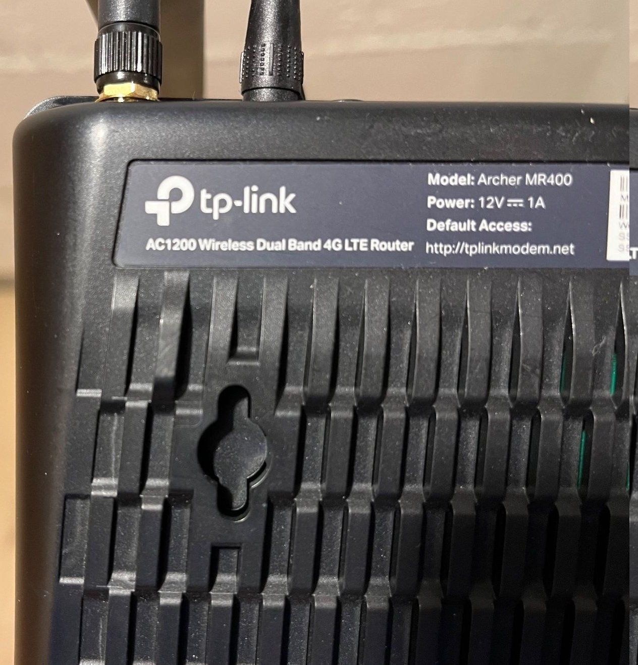TP-Link Modem & Router: TP-LINK Archer MR400 Modem-Router – Usato da Zuchwil venduto da Beppe_25.3 4