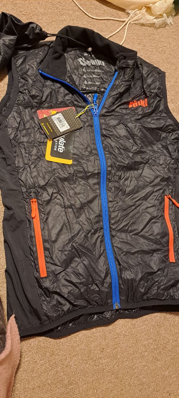 Gilet & Giacche: Neu Völkl Windproof Weste wetterschutz S Herren – Nuovo e nell'imballaggio originale da Urdorf venduto da villakagu