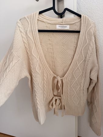 Stradivarius Strickjacke beige Grösse S 