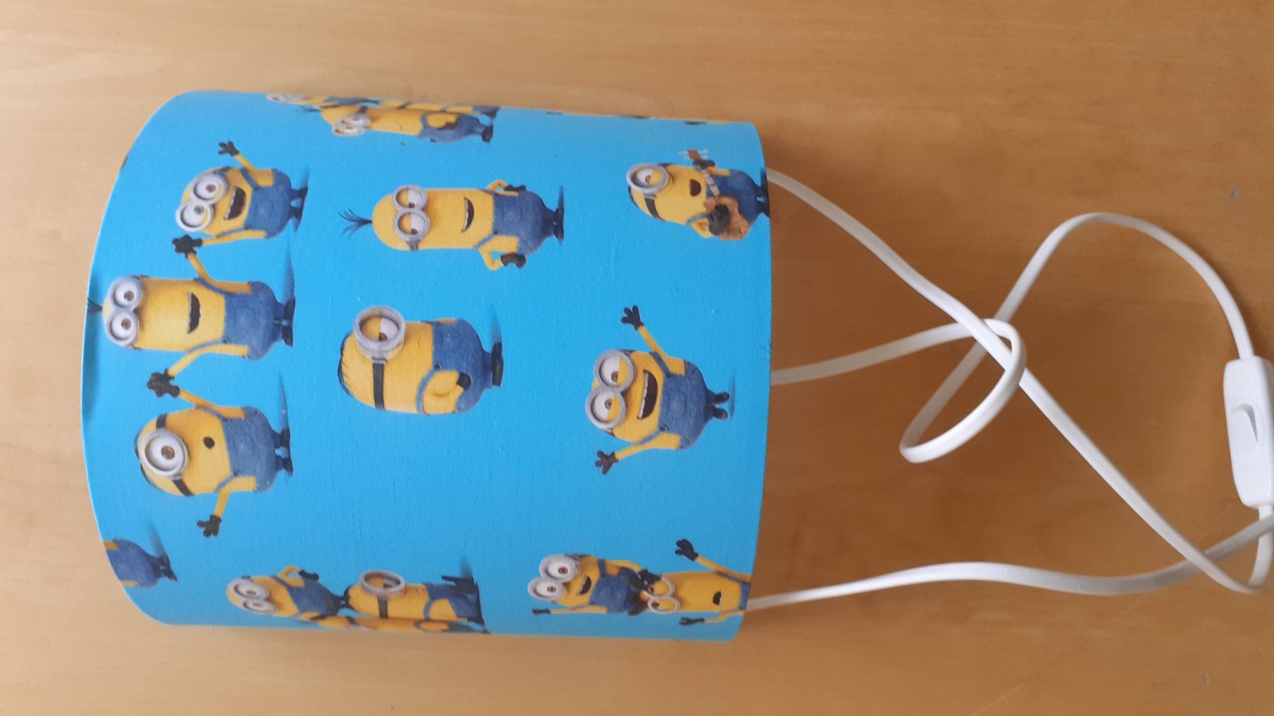Lampes: Rowa Wandlampe Minions Blau – Neuf (Voir description) à Chur par Blackbook