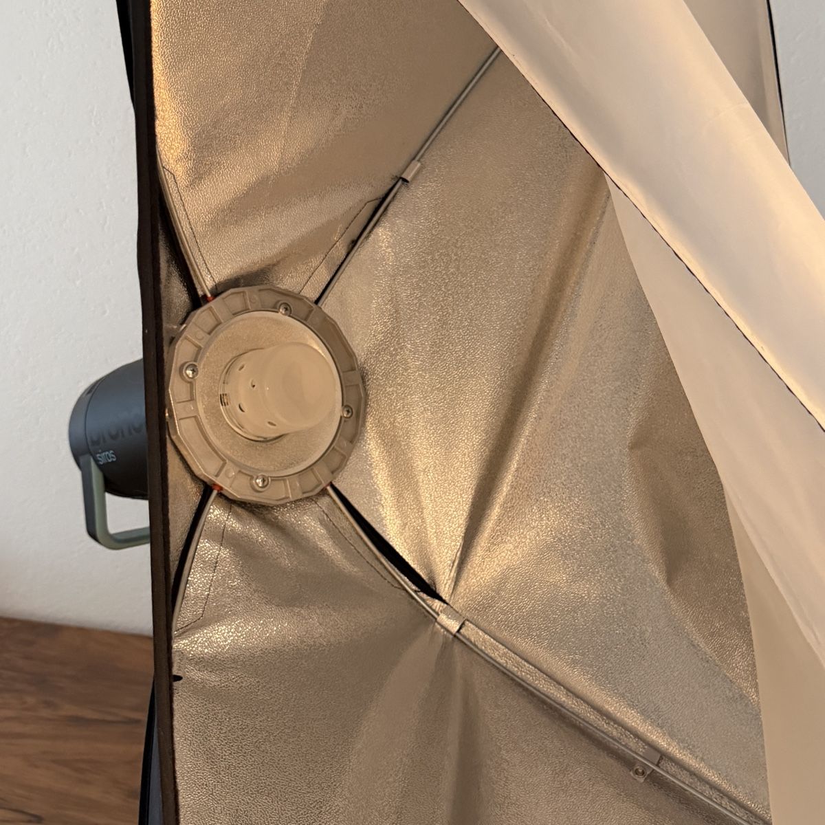 Broncolor Flash: Softbox 60 x 100 cm mit Adapterring Broncolor – Usato da Zürich venduto da kuh_tm7m 4
