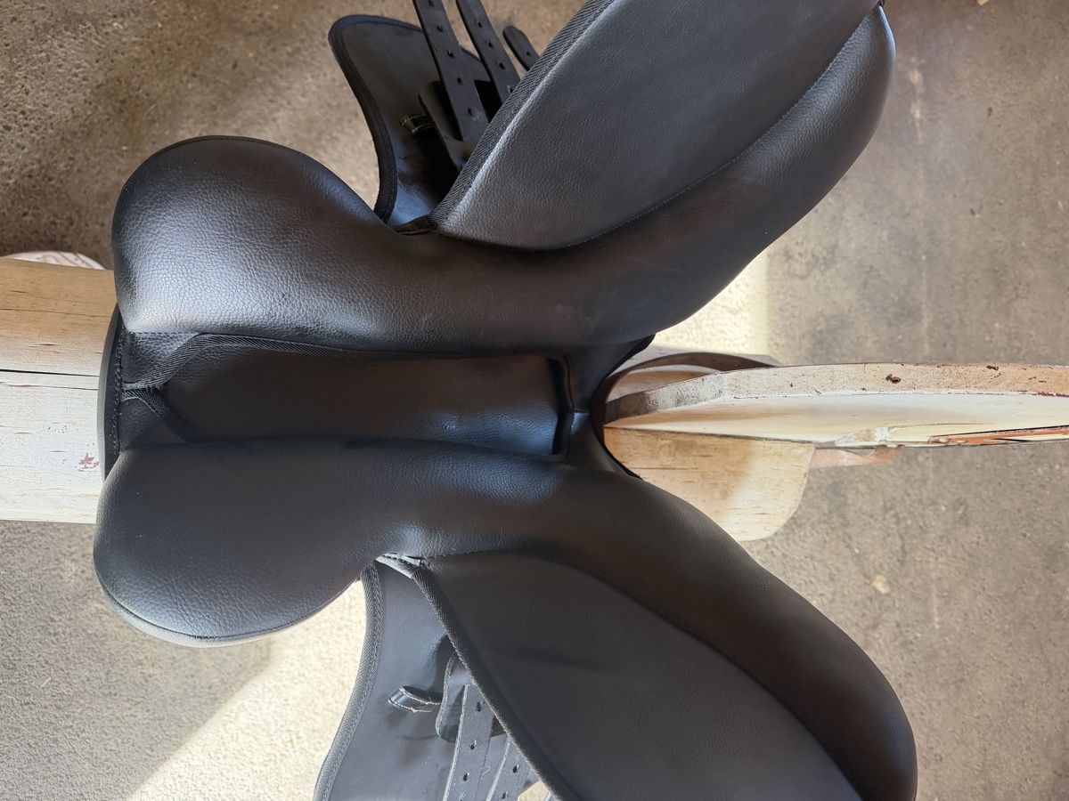 Selle & Accessori: Waldhausen Ponysattel 15,5 – Nuovo (secondo la descrizione) da Wängi venduto da Karole01 5