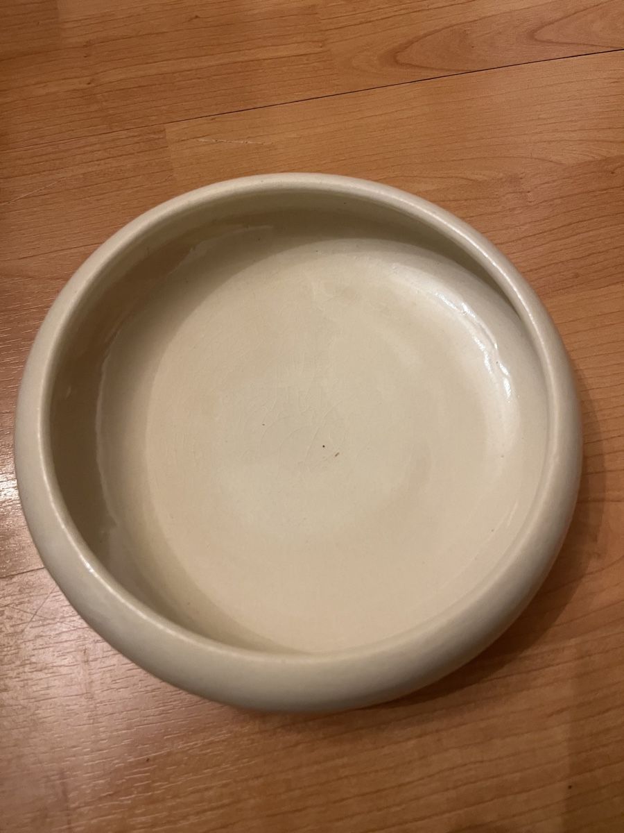 Teller: Antiker Kinderteller Dreibein – Gebraucht aus Urnäsch von schneewittli. 1