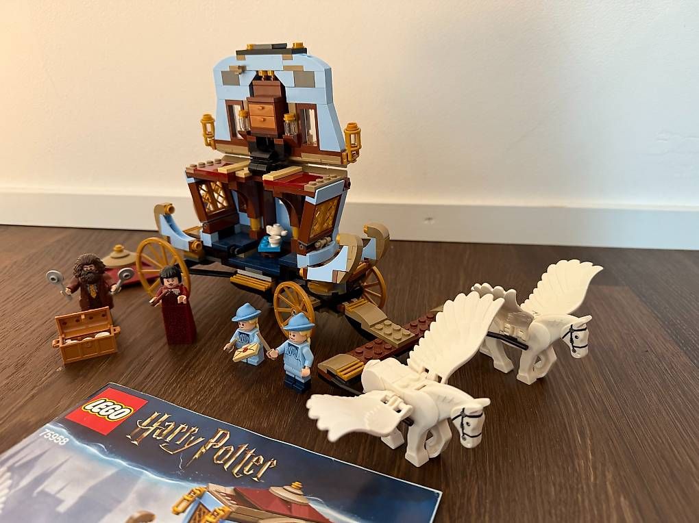 Kit di costruzioni: Lego Beauxbatons' Carriage: Arrival at Hogwarts, Set 75958 – Usato da Herisau venduto da Mr_Wolf 3