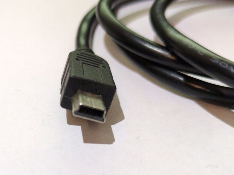 Unità & Adattatore: Adapterkabel 10-polige IDC-Buchse auf Mini-USB – Usato da Biasca venduto da TheSeo 2
