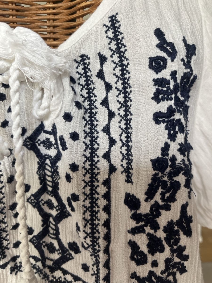 Camicette: Bluse mit Stickereien, Black Box, M – Usato da Solothurn venduto da Bobesch08 2