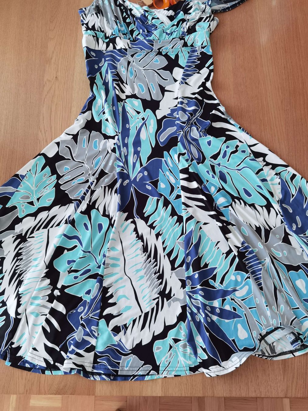 Vestiti: Blaues Kleid mit Blättern – Usato da Zug venduto da WickiPanda 4