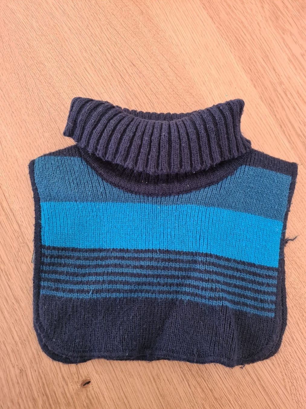 H&M Altro abbigliamento per bambino: Halstuch – Usato da Münchenbuchsee venduto da Yothu