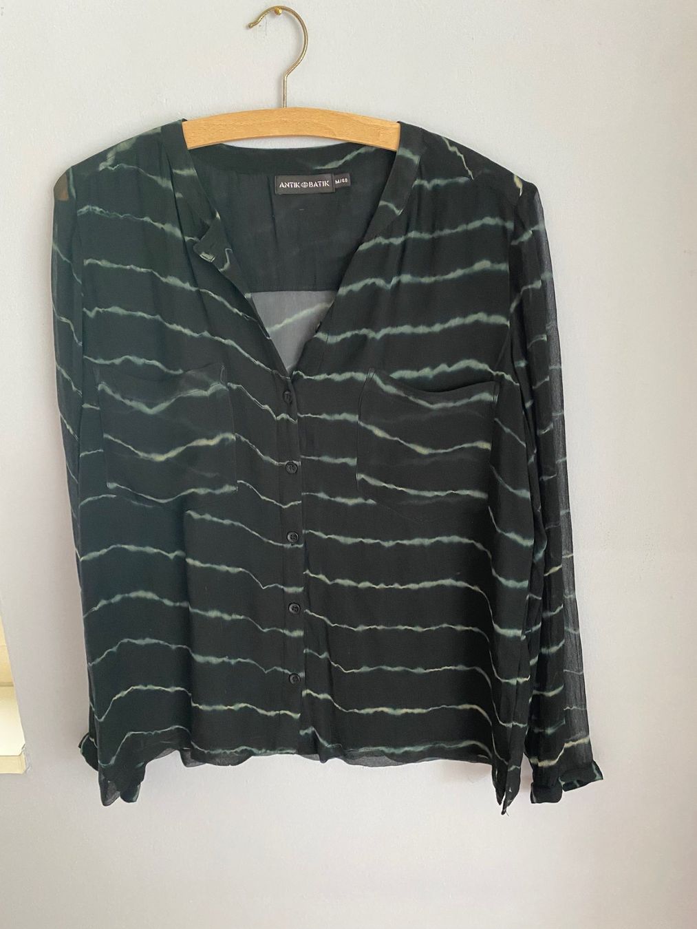 Antik Batik Camicette: Antik & BATIK  100 % SEIDE – Usato da Luzern venduto da Turmliebe