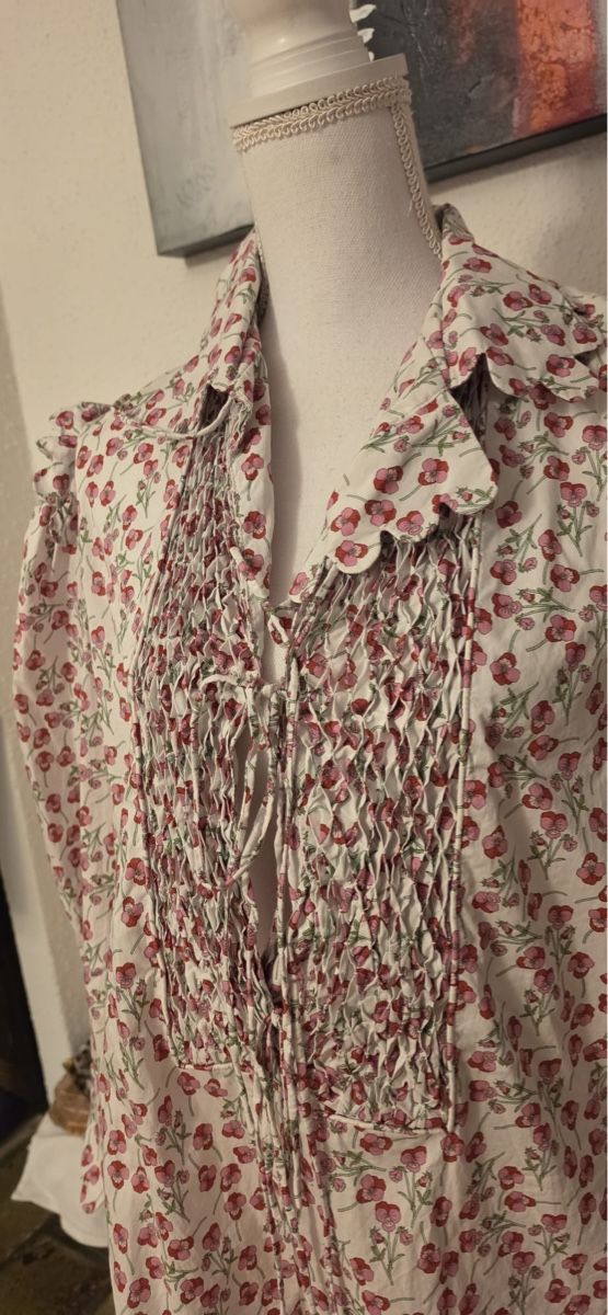 Camicette: Romantische Bluse aus Baumwolle mit Blumenmuster, gr.L – Usato da St. Gallen venduto da mania03 2