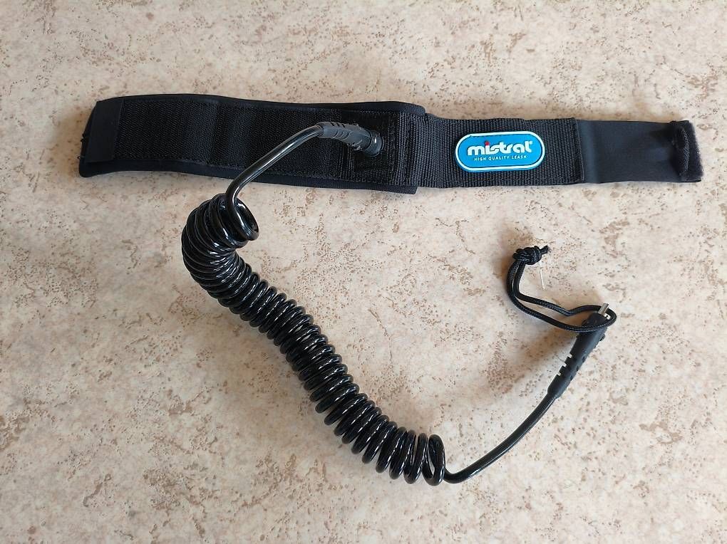 Mistral Tavole da surf e di nuoto: Mistral Basic SUP Boardleash  Leash 243 cm, NEU unbenutzt – Nuovo e nell'imballaggio originale da Glattfelden venduto da mmuehlemann74 1