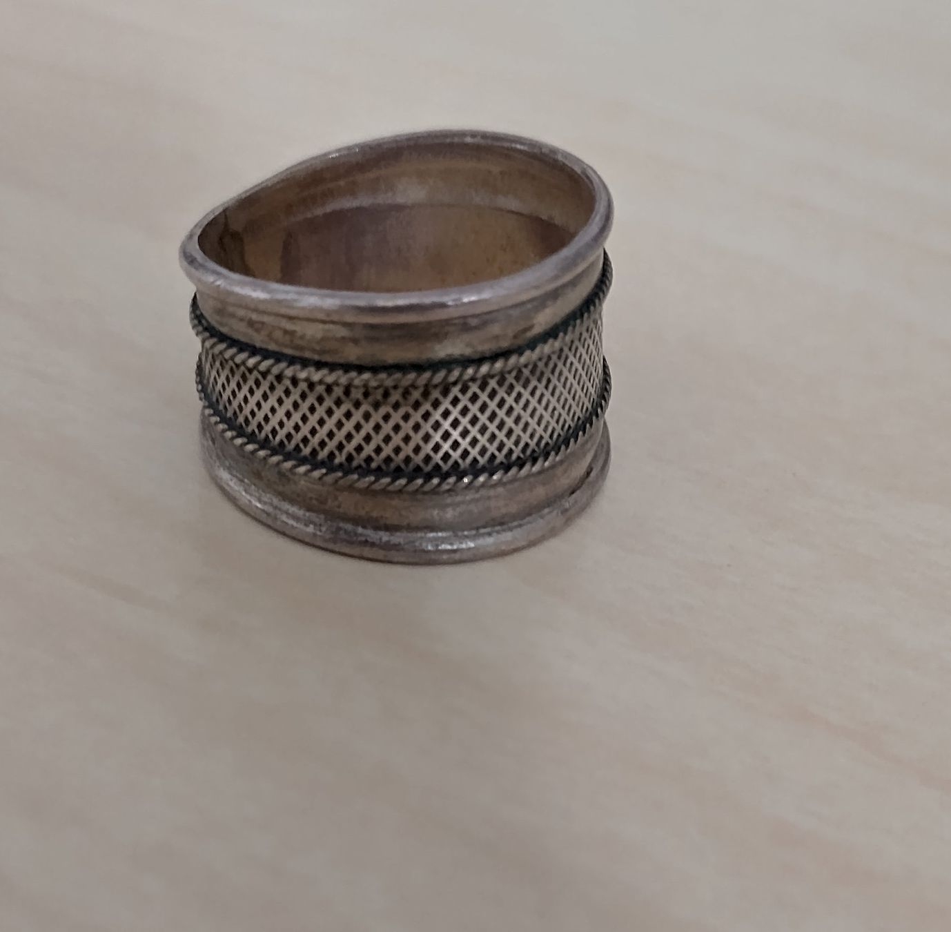 Ringe: MEGA RING IN 925 SILBER – Gebraucht aus Romanshorn von Glitzer-Paradies