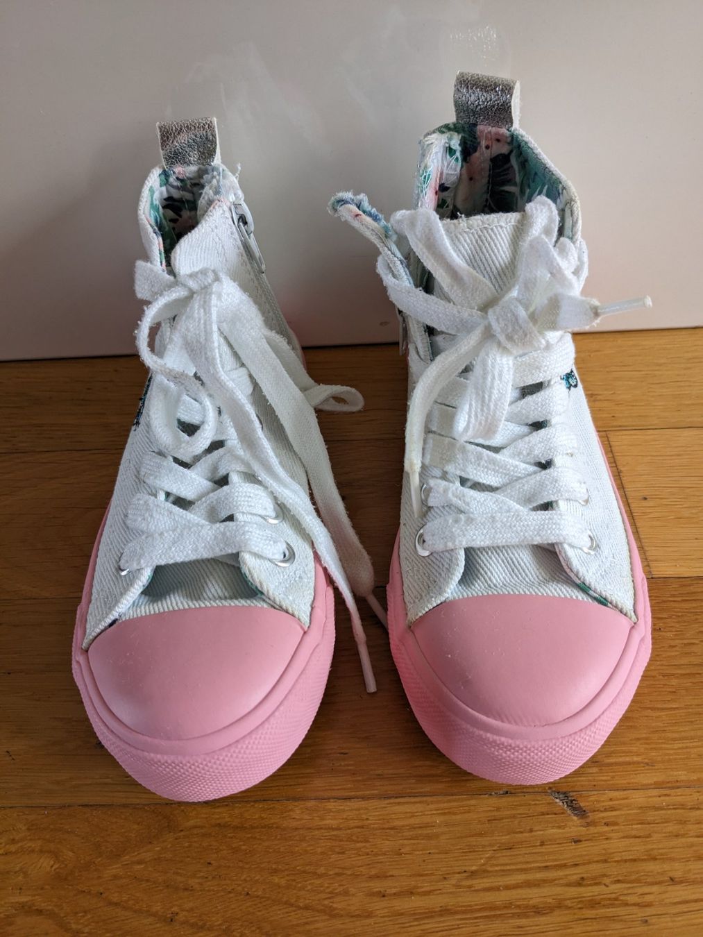 Friboo Scarpe per ragazze: COOL Sneakers G.29 – Usato da Zürich venduto da epopeyaodisea