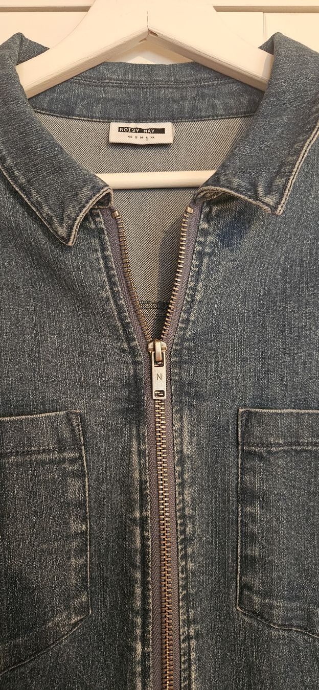 Vestiti: Kurzes Jeanskleid mit langen Ärmeln – Usato da Hüttlingen venduto da Thurgi85 2