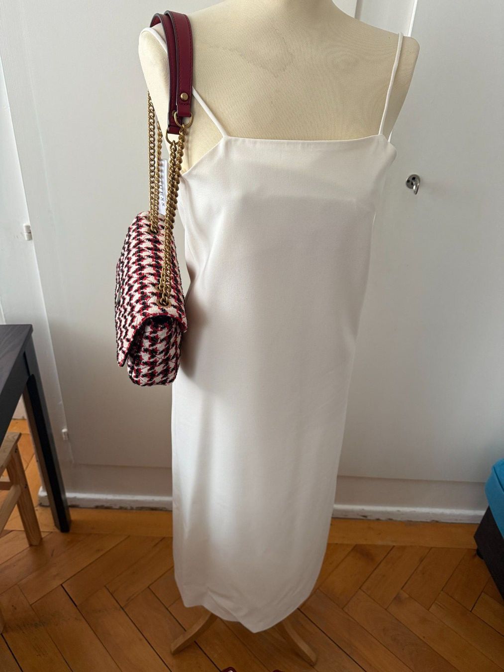Zara Kleider: Robe blanche Zara – Neu und originalverpackt aus Le Locle von tchanatakoua 1