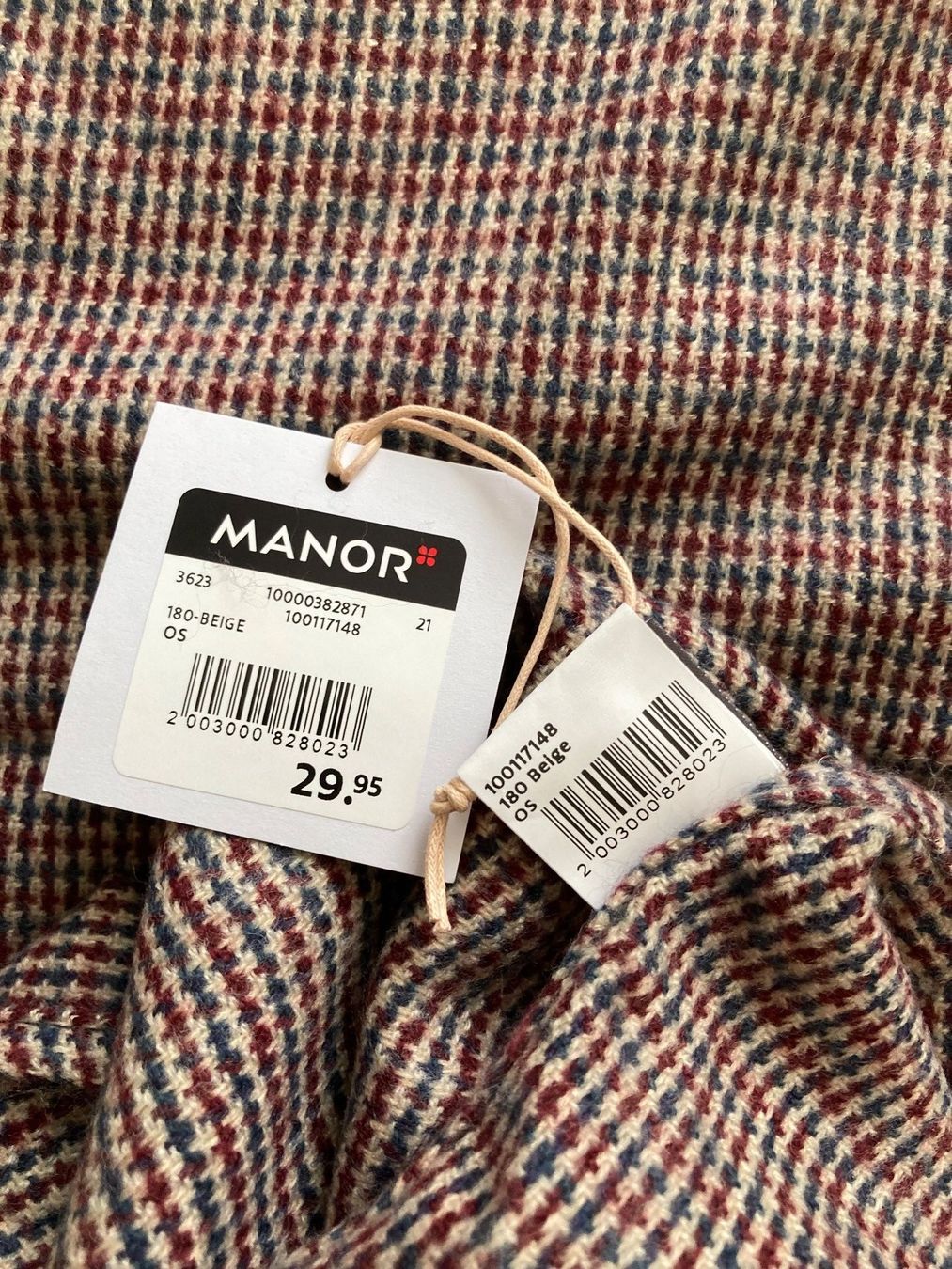 Foulard & Sciarpe: (C-E) Manor Schal os unbenutzt CHF 29.95 – Nuovo (secondo la descrizione) da Jonen venduto da Sevenb 2
