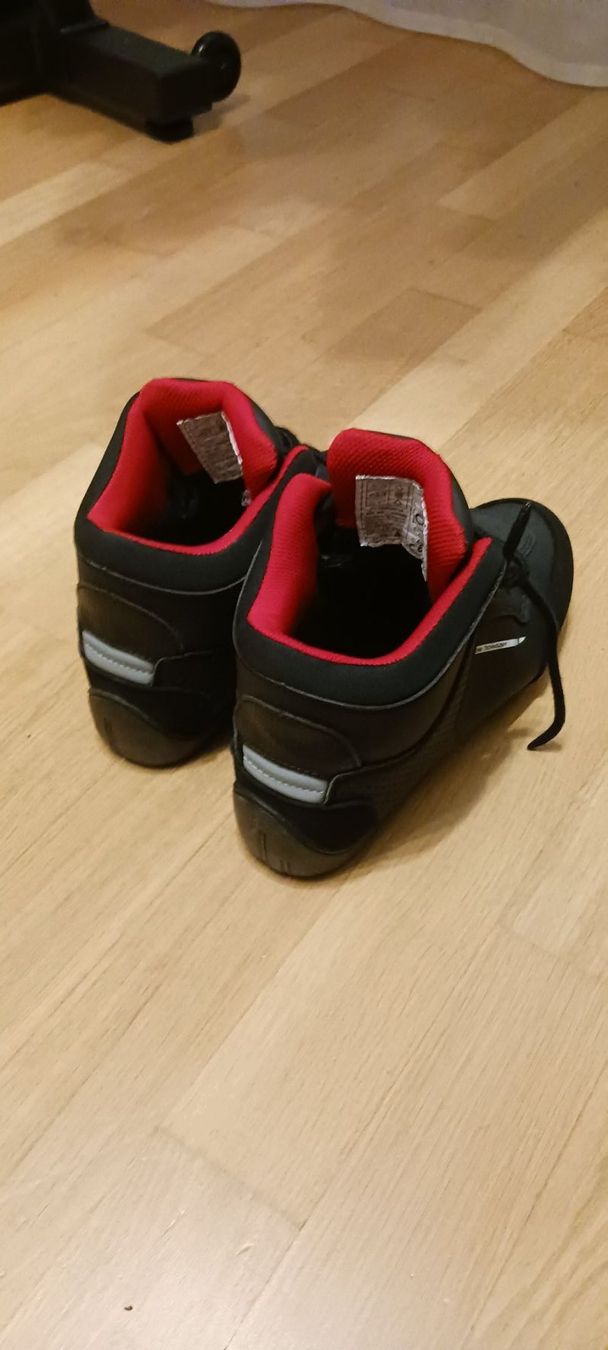 FLM Scarpe da uomo: Neuwertige Motorradschuhe FLM – Usato da Bronschhofen venduto da hobbykatz
