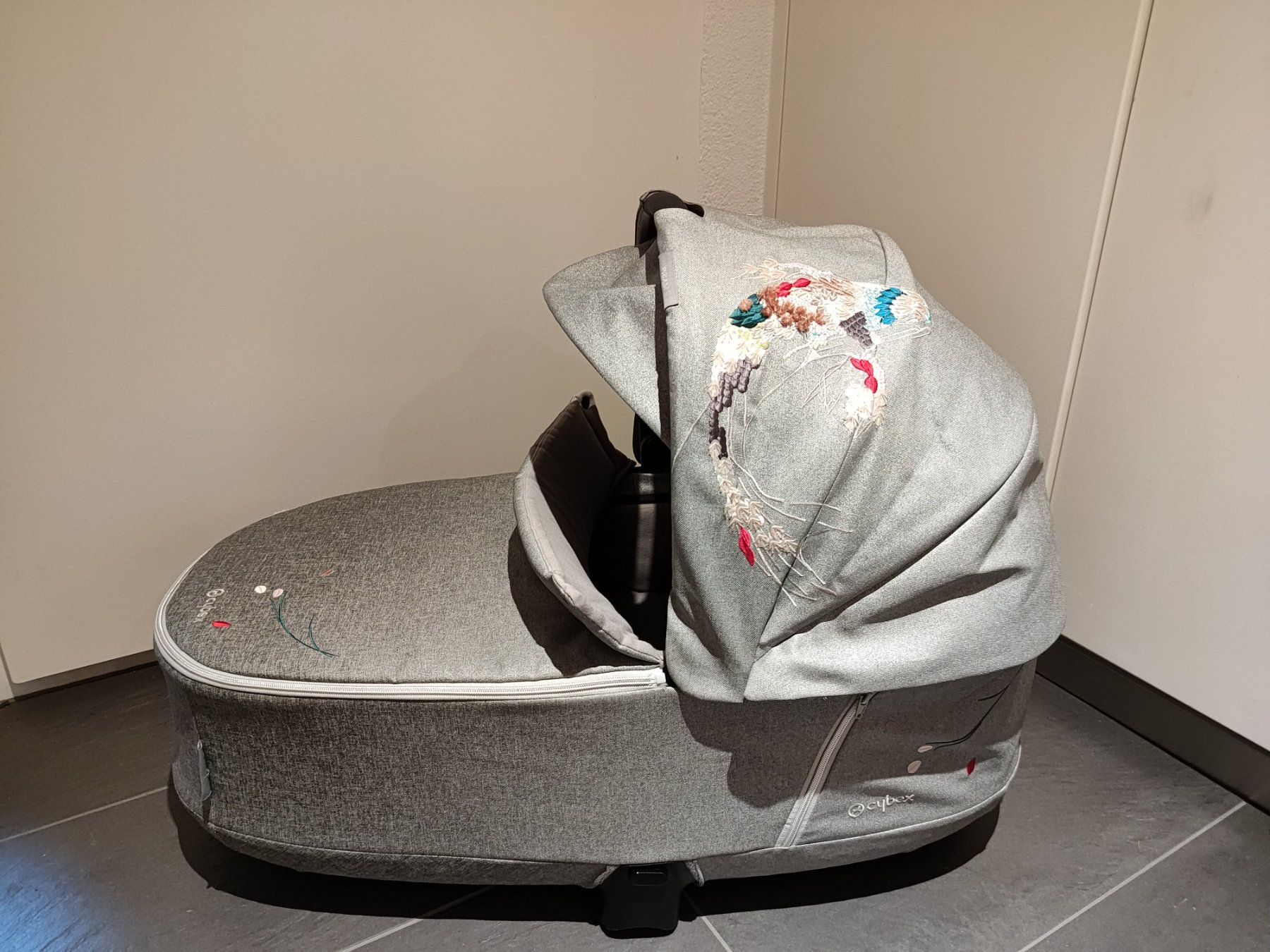 Cybex Kinderwagen: Tolle Cybex Priam Babywanne – Neu (gemäss Beschreibung) aus Seewen SZ von JaaX 2