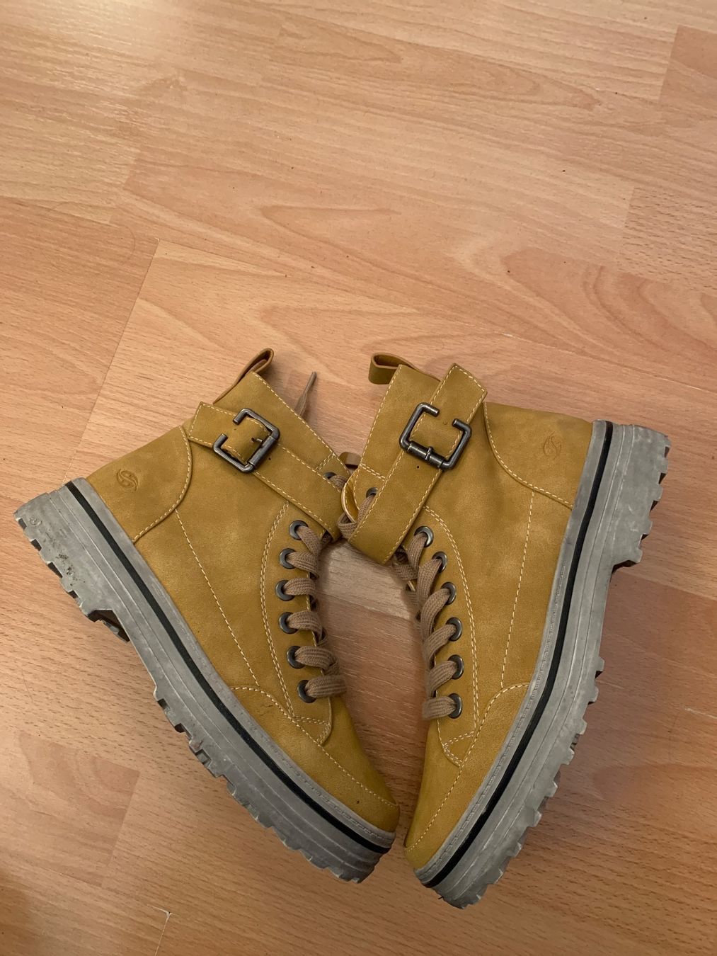 Damenschuhe: Chaussures montantes Dockers p. 38 – Gebraucht aus MEYRIN von Gwendo10 1
