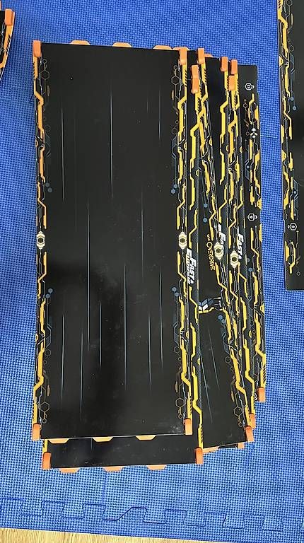 Anki Piste: Anki Overdrive (Starter) plus grosse Erweiterung – Usato da Steinhausen venduto da Claudio_75 2