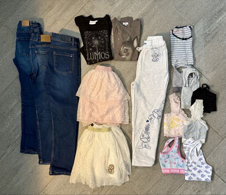 Tolles Mädchen Kleiderpaket Gr. 134 bis 146/152