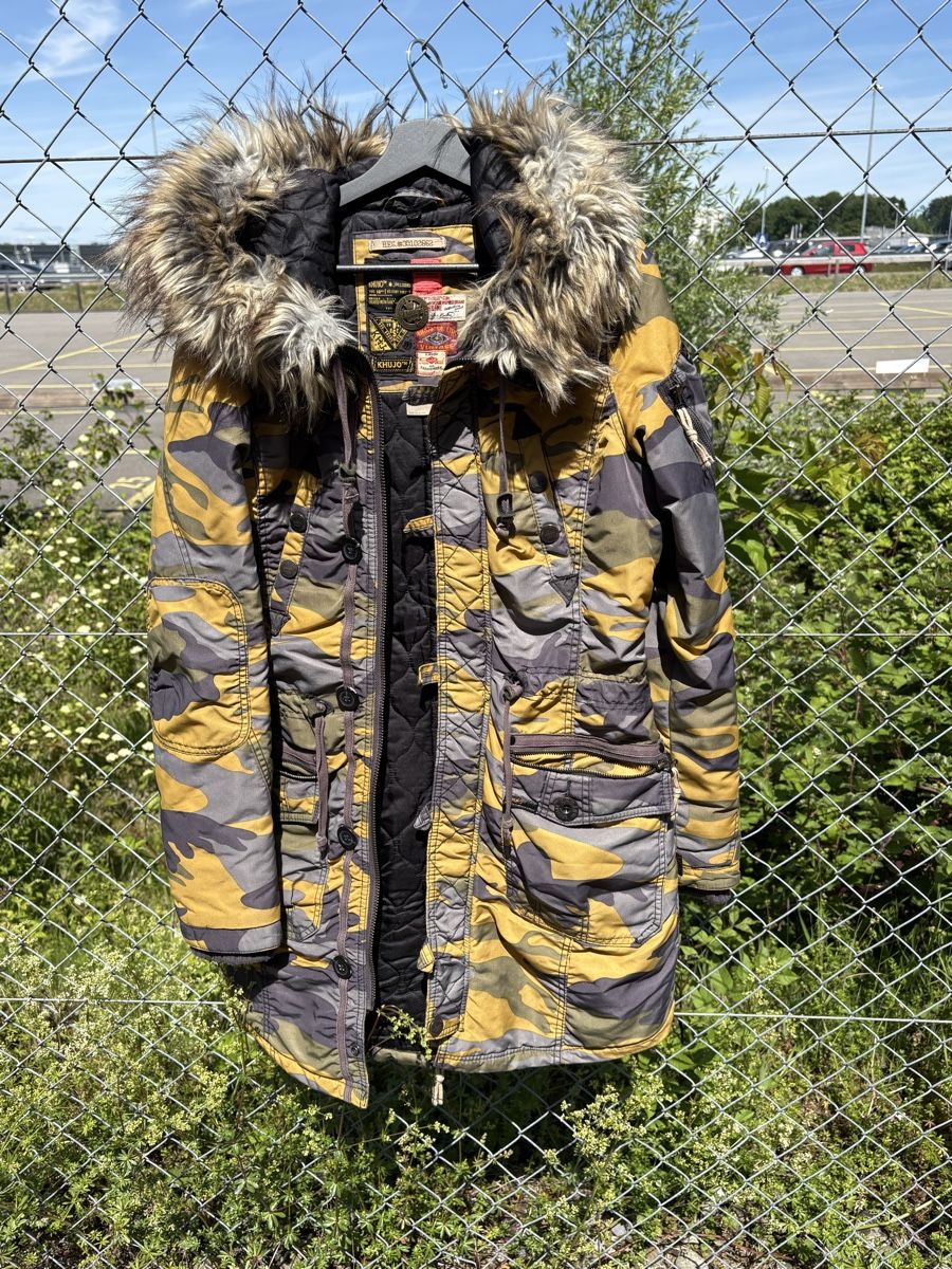 Khujo Giacche: Khujo Parka Winterjacke – Usato da Glattbrugg venduto da Pischte.Brockenhaus