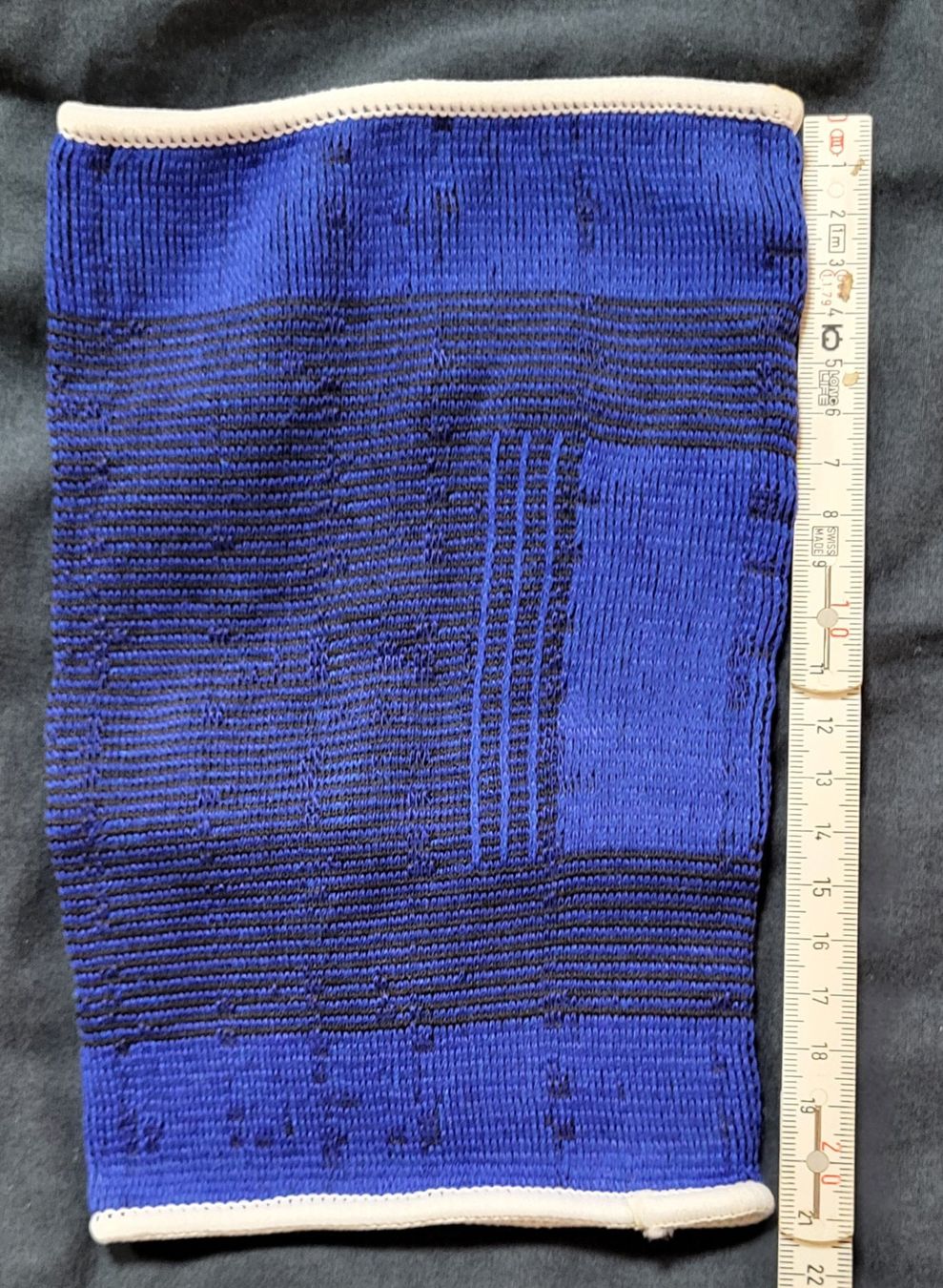 Medizinische Geräte: 1 Kniebandage, neu, universal grösse Unisex – Neu und originalverpackt aus figino von ame_frv2 3