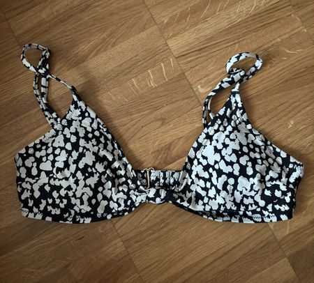 Bikini Oberteil und Hose Leo-Muster Grösse XS neu