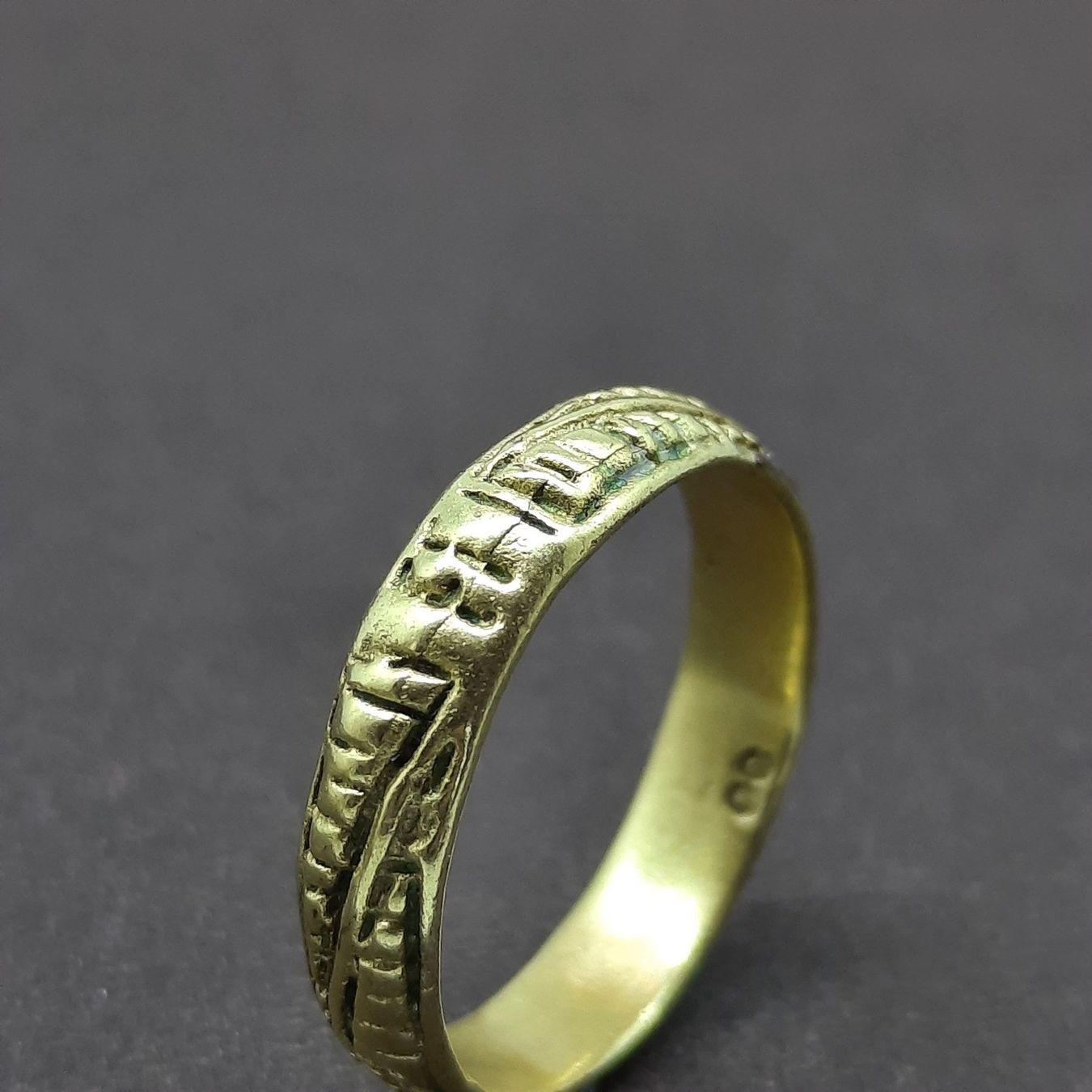 Ringe: Harmonischer Ring mit besonderem Design – Gebraucht aus Unterägeri von Altgoldschmuck 6