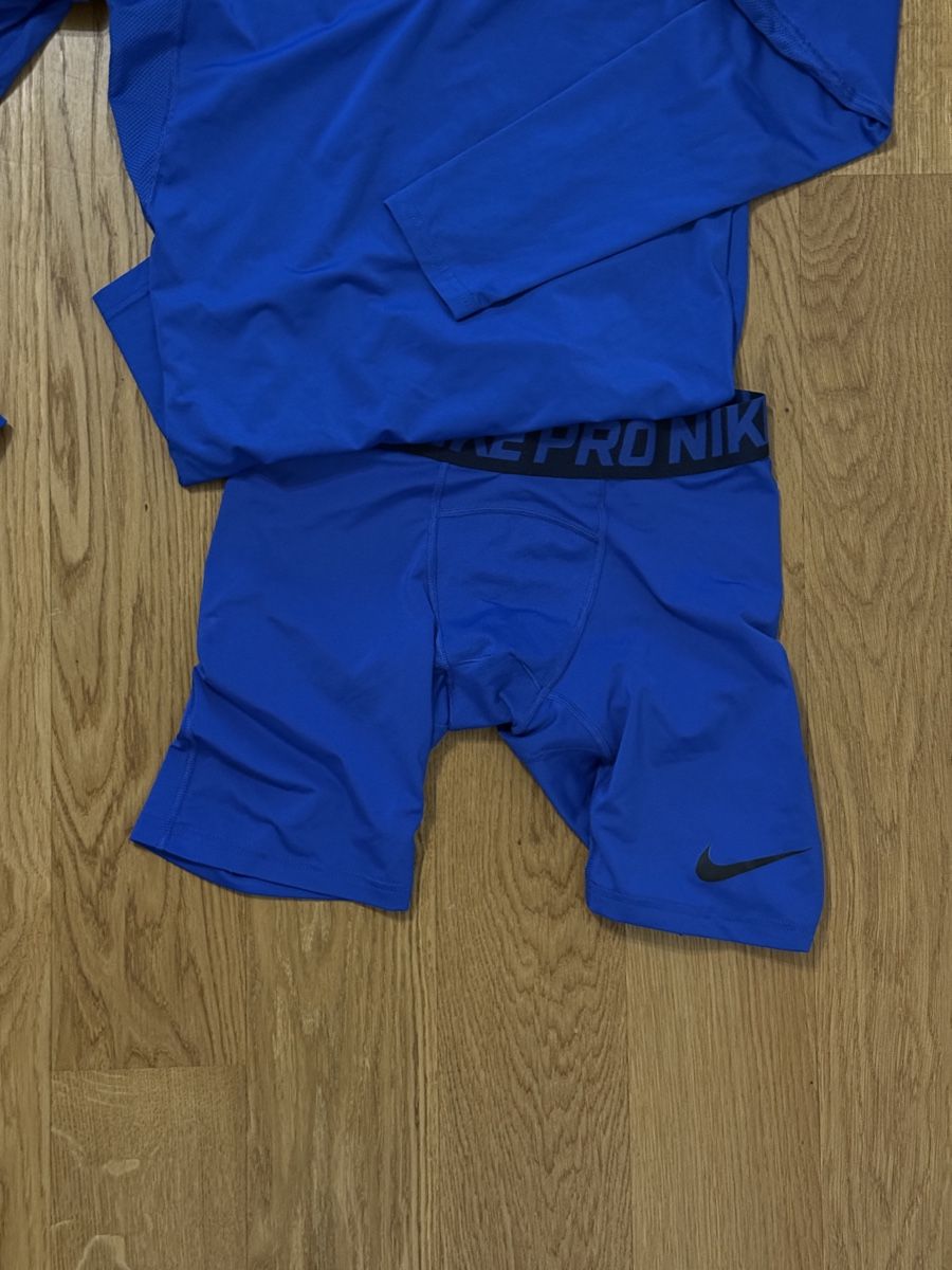 Nike Lotti di vestiti: Nike Pro Set - Blau - Grösse M – Usato da Rotkreuz venduto da sventraeger 1
