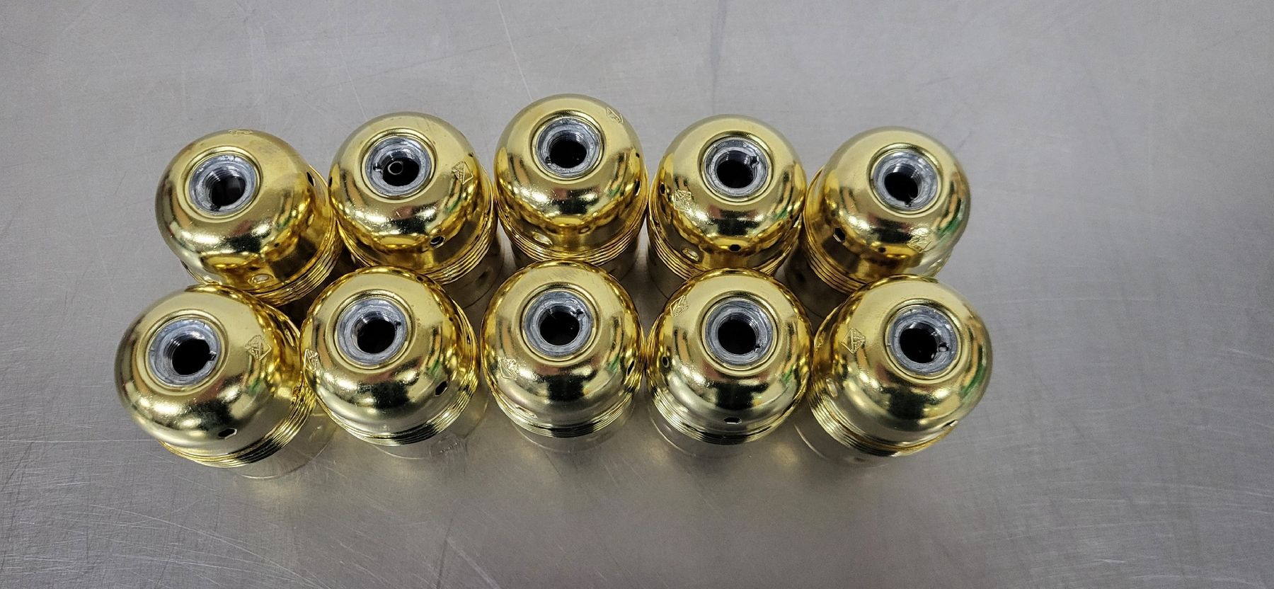 Lampade: 10 Lampenfassungen E 27 Messing – Nuovo e nell'imballaggio originale da Zürich venduto da timbuktu03 1