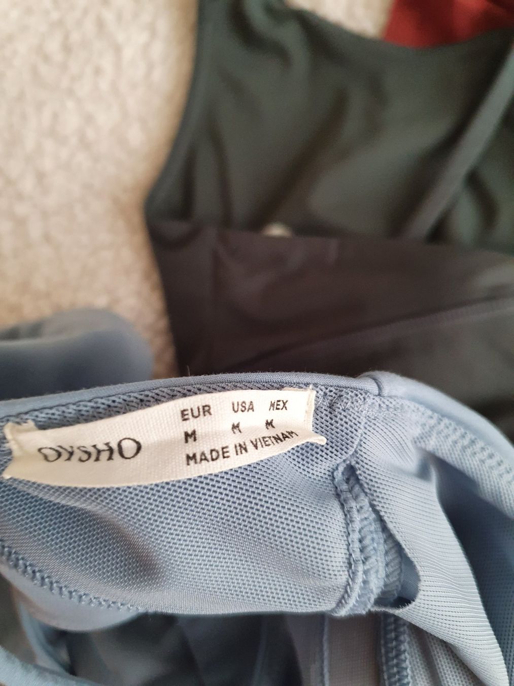 Oysho Lotti di vestiti: Sportkleiderpaket Gr. S/M – Usato da Neunkirch venduto da M.Costa1 4