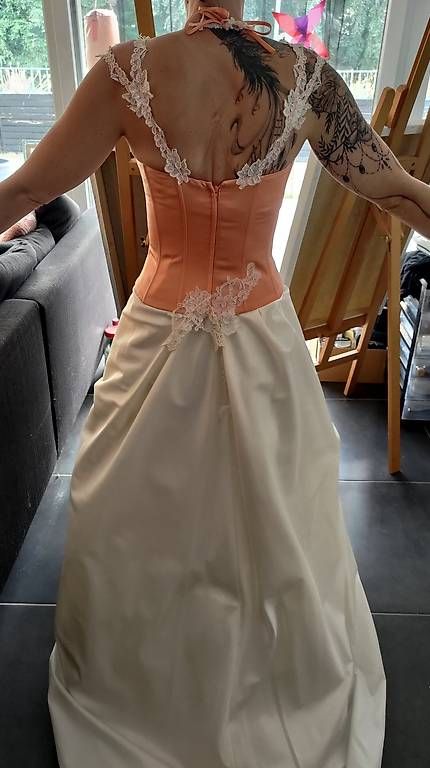 Vestiti: robe de mariée – Usato da Chatonnaye venduto da scharf 3