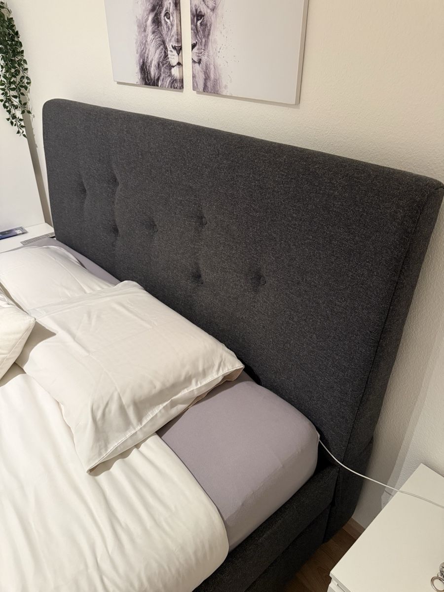 Letti: Double Bed with Storage Drawers - Excellent Condition! – Nuovo (secondo la descrizione) da Basel venduto da raf_28z2