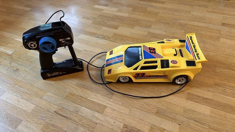 Lamborghini Countach - Voiture télécommandée vintage (Gebraucht) in ...