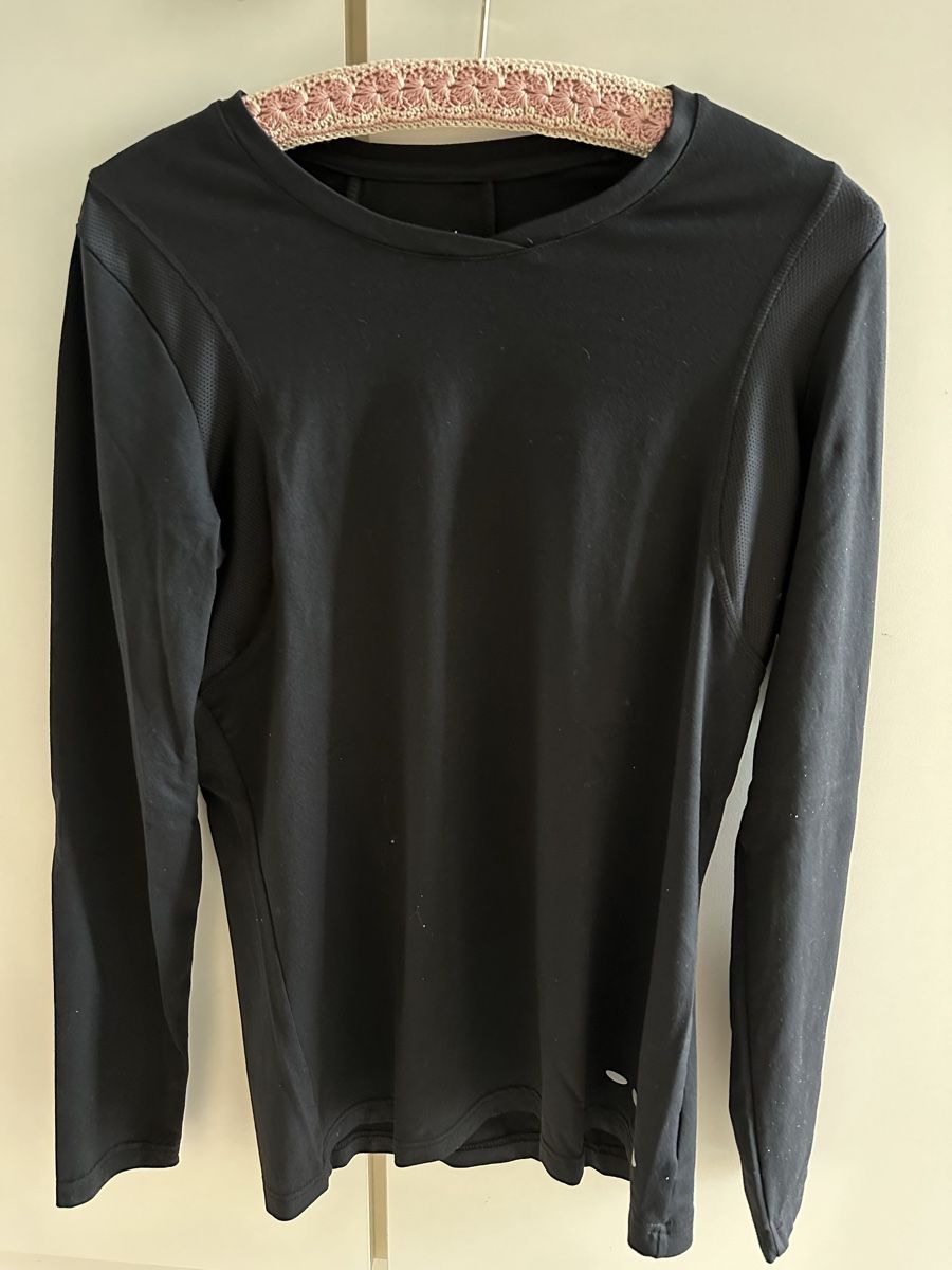 Leibchen & Hosen: Damen Laufshirt Cool Running Grösse M – Gebraucht aus Langnau aA von Camelia14