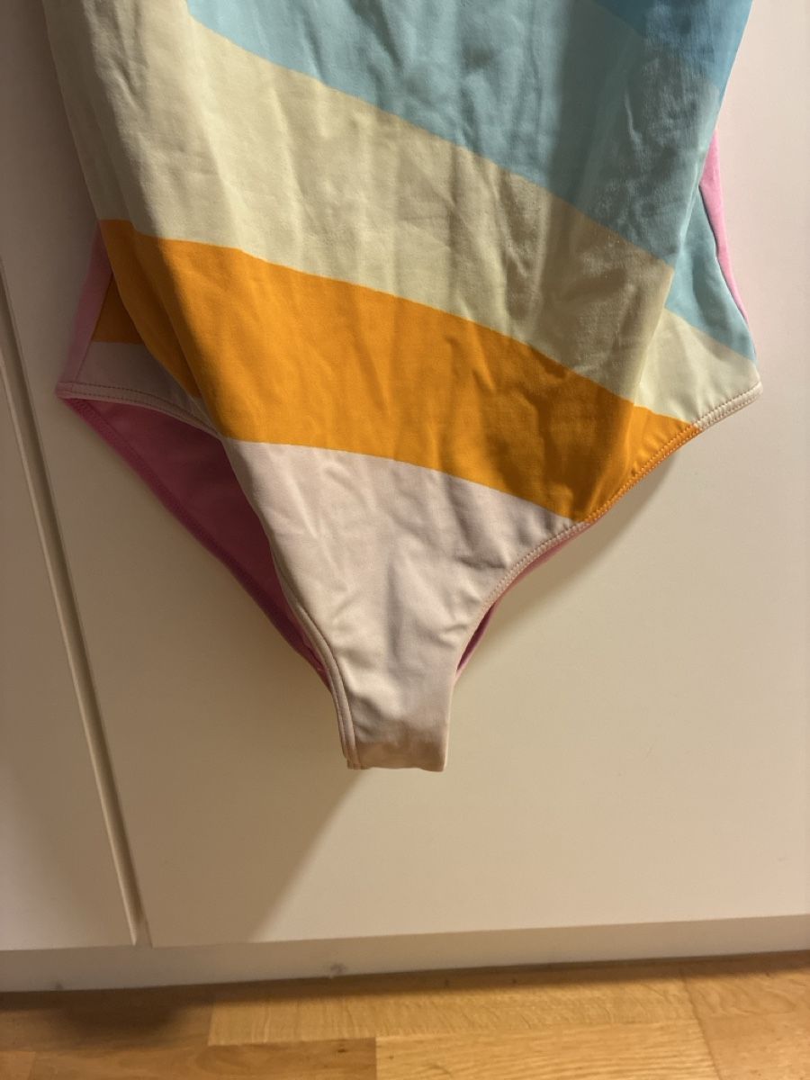 Costumi da bagno & Bikini: Schönes Badekleid Mädchen, Grösse ca. 176 – Usato da Burgdorf venduto da Yakari5165 2