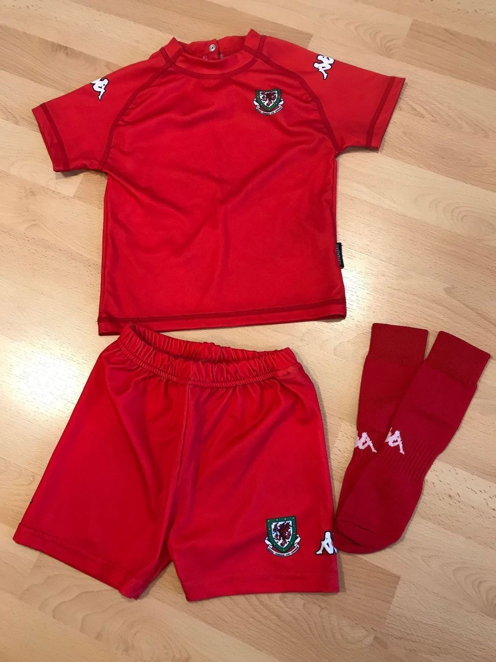 Kleiderpakete & -sets: Set Sport Kinder ca. 2-3 Jahre – Gebraucht aus Boswil von Sazonowa