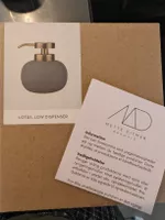 wunderschöner Seidenspender Lotus, Low Dispenser Denmark
