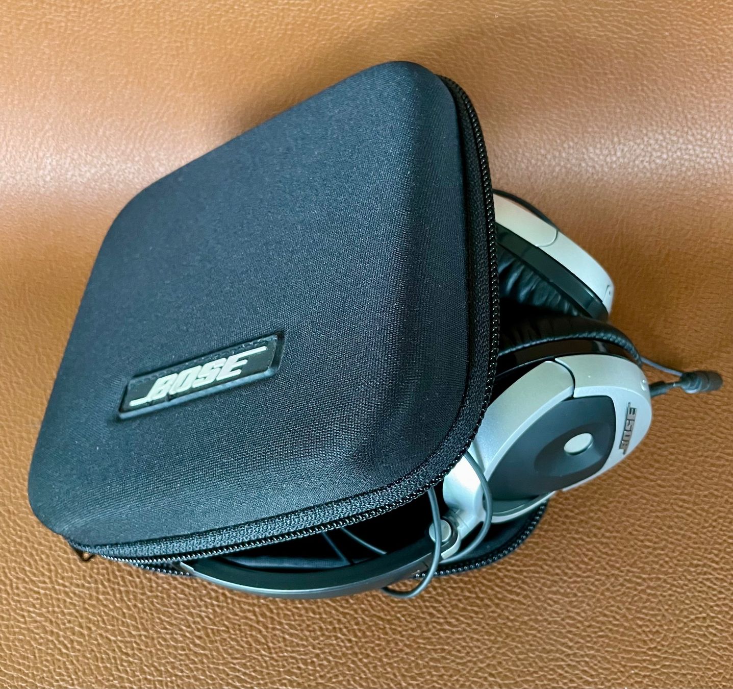 Bose Cuffie: Bose Headphones, mit Etui – Usato da Zürich venduto da Vvale