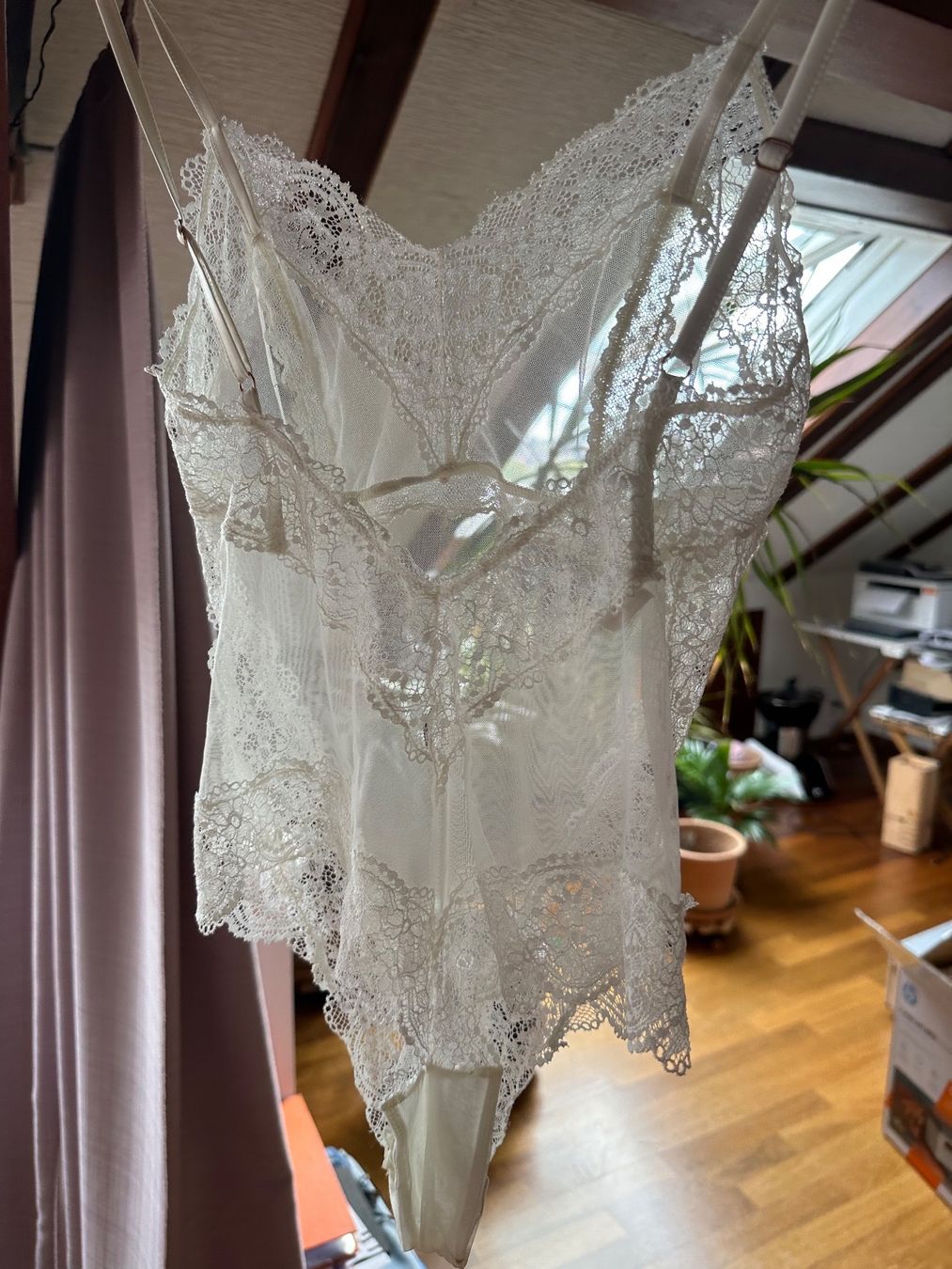 Altra biancheria intima: Body Grösse 36 – Usato da Herzogenbuchsee venduto da SaRaDe77 1
