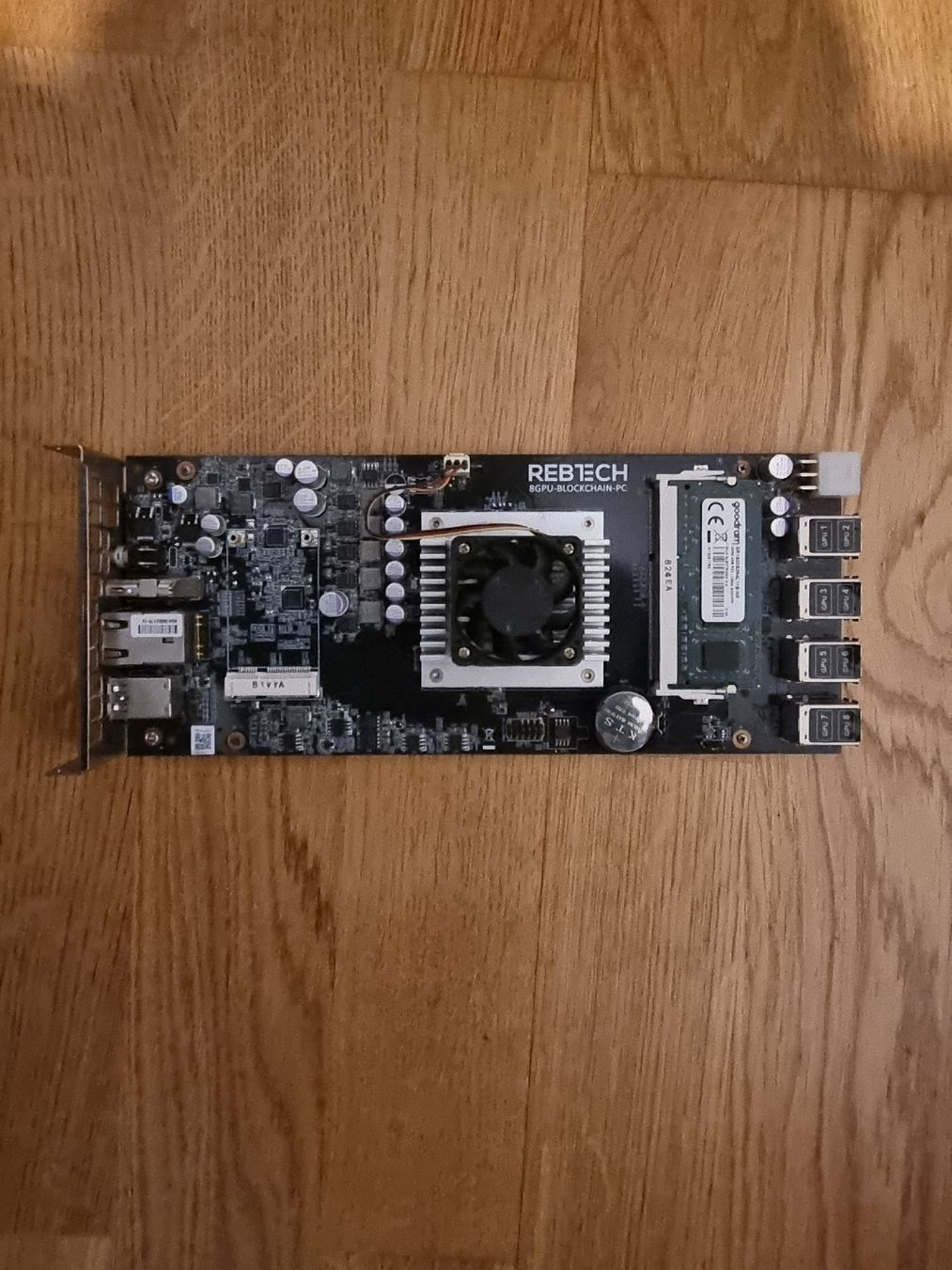 Schede madri: Rebtech mainboard bis 8 Gpu – Usato da Zürich venduto da zumGO 1
